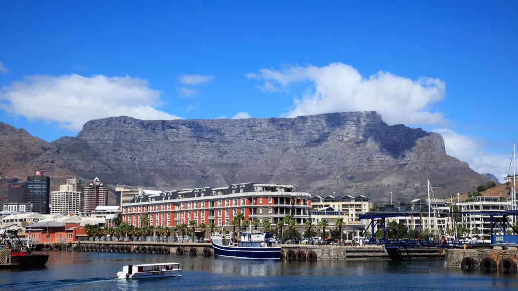 15 Highest Mountains In Africa You Need To Visit In 2024 26 Table Mountain - South Africa
