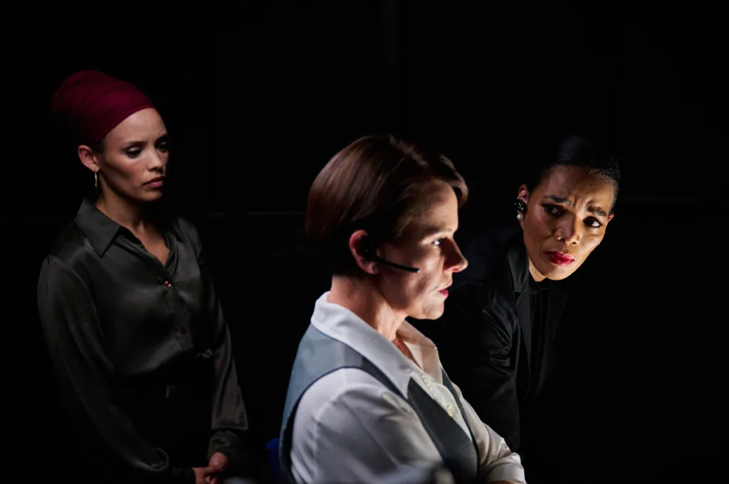 Heart Of The Hunter Review: Another Action-Packed African Thriller 14 Heart Of The Hunter review