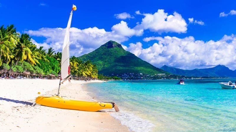 Flic En Flac Beach