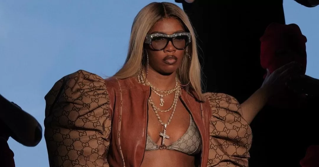 Tiwa Savage Pick Up video