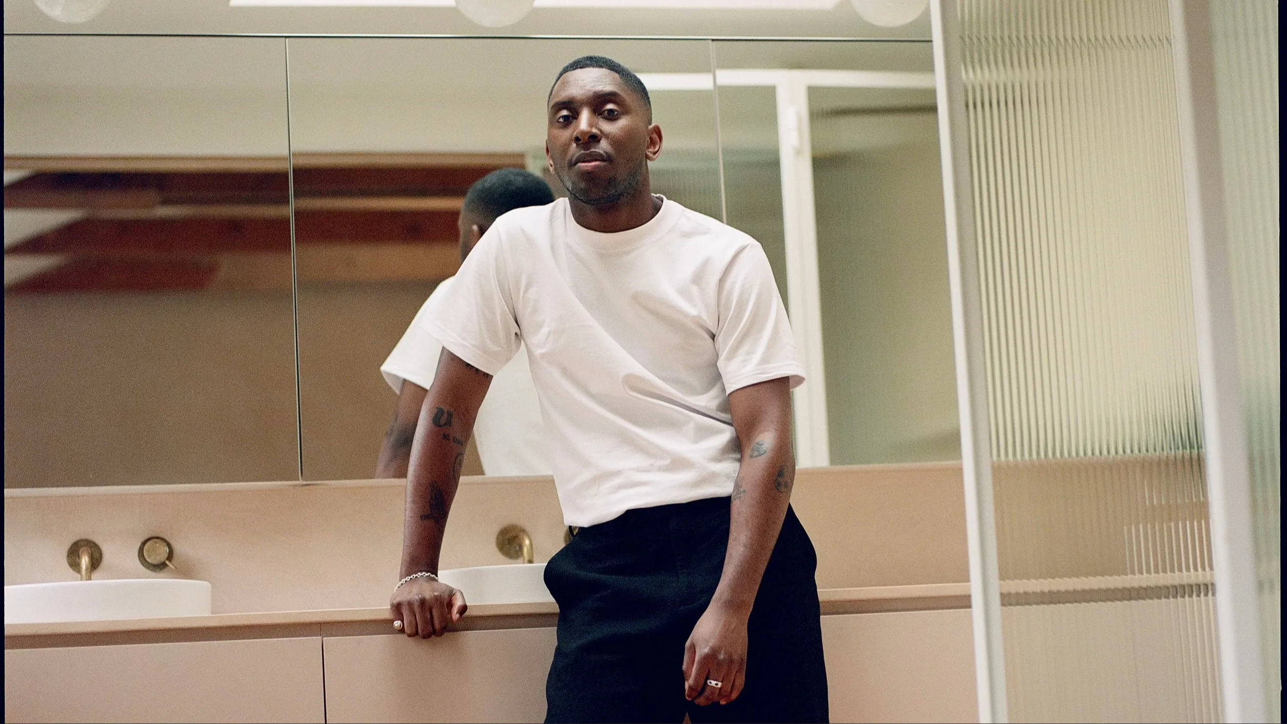 Samm Henshaw - R&B Singer - 2023
