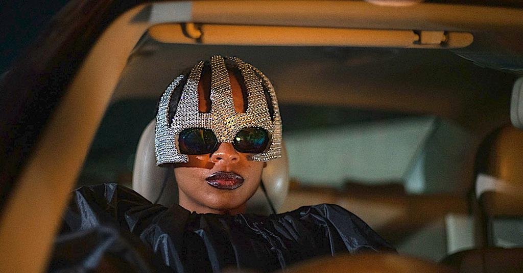 On Becoming A Guinea Fowl Movie Review: Rungano Nyoni's Film Is Quiet, Uncomfortable, And Necessary 12 On Becoming A Guinea Fowl Movie Review: Rungano Nyoni’s Film Is Quiet, Uncomfortable, And Necessary