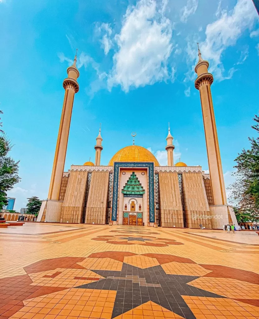 Abuja National Mosque, Abuja, Nigeria  [Our Travel and Tour]